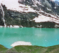 Sheshnag Lake